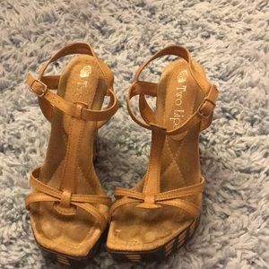 Two Lips Wedge Sandals